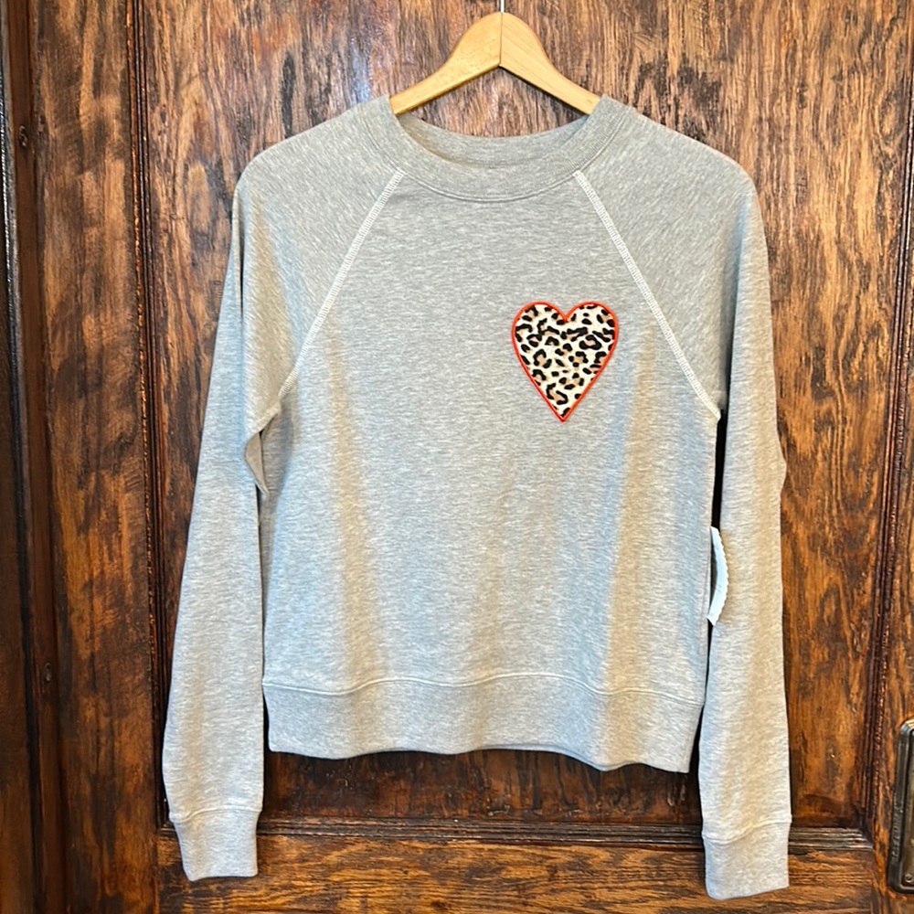 Stella & dot grey sweatshirt leopard heart extra small xs xsmall